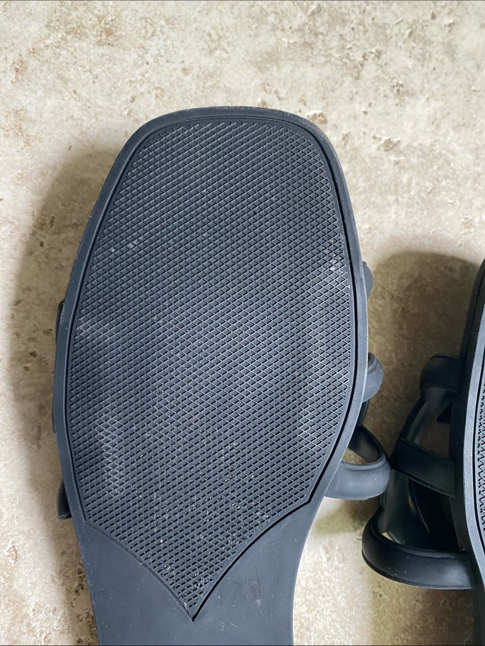 Gucci Matte Black GG Rubber Slide Sandals - Picture 13 of 16